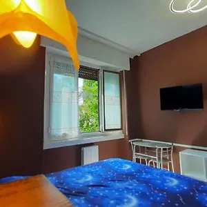 Bed & Breakfast Vialetto V. Pastro 10, Milano