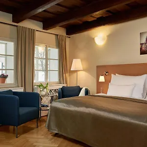 charles-bridge-residence.praguehotelsweb.com/